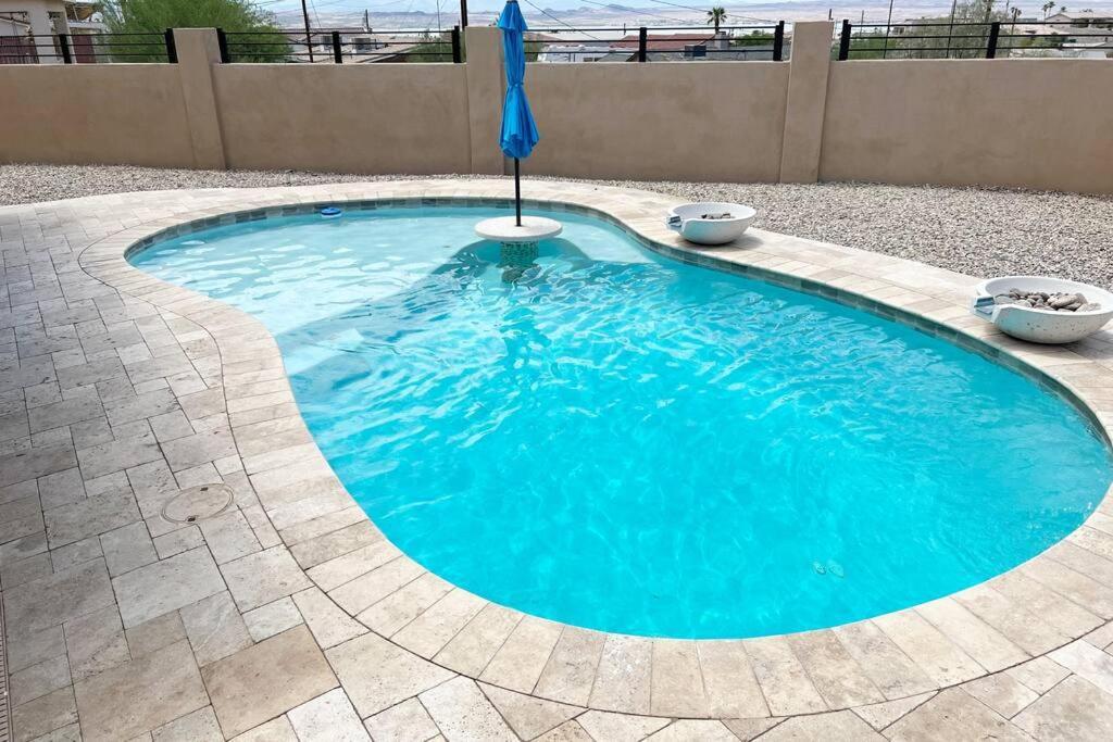 Havasu Retreat! Pool, Spa, Gym & View Lake Havasu City Zewnętrze zdjęcie