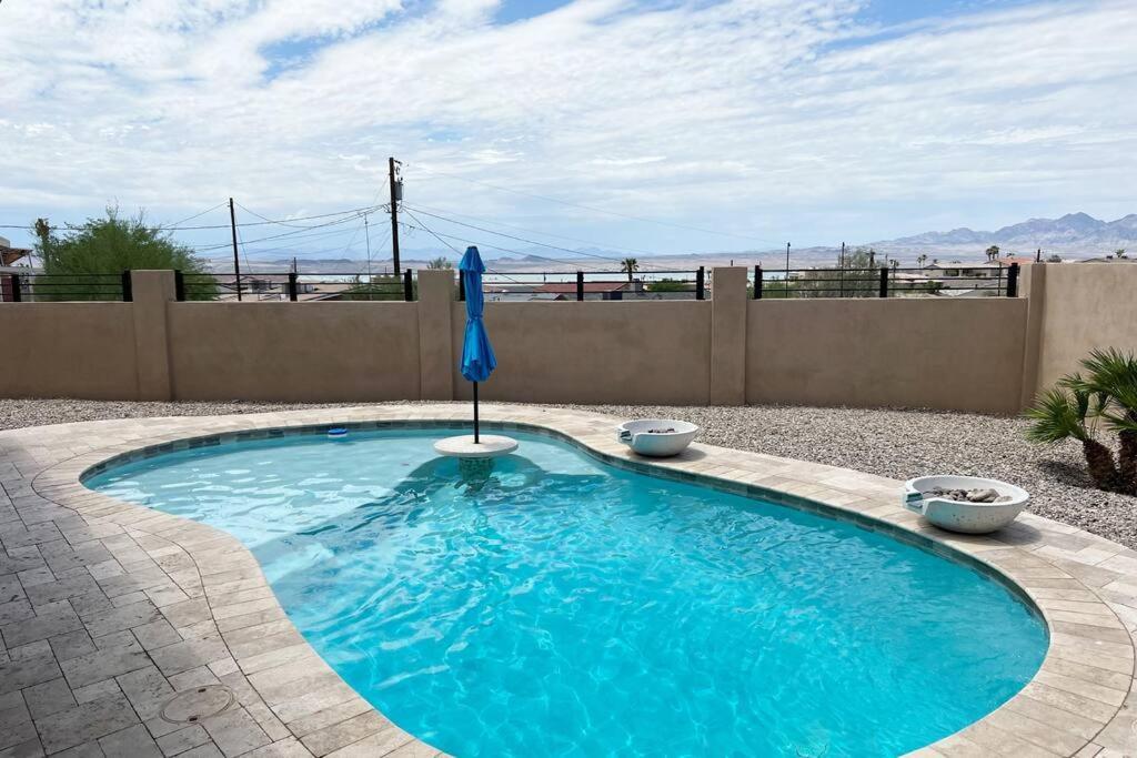 Havasu Retreat! Pool, Spa, Gym & View Lake Havasu City Zewnętrze zdjęcie